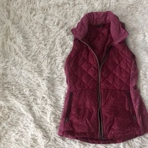 lululemon maroon vest (size small)